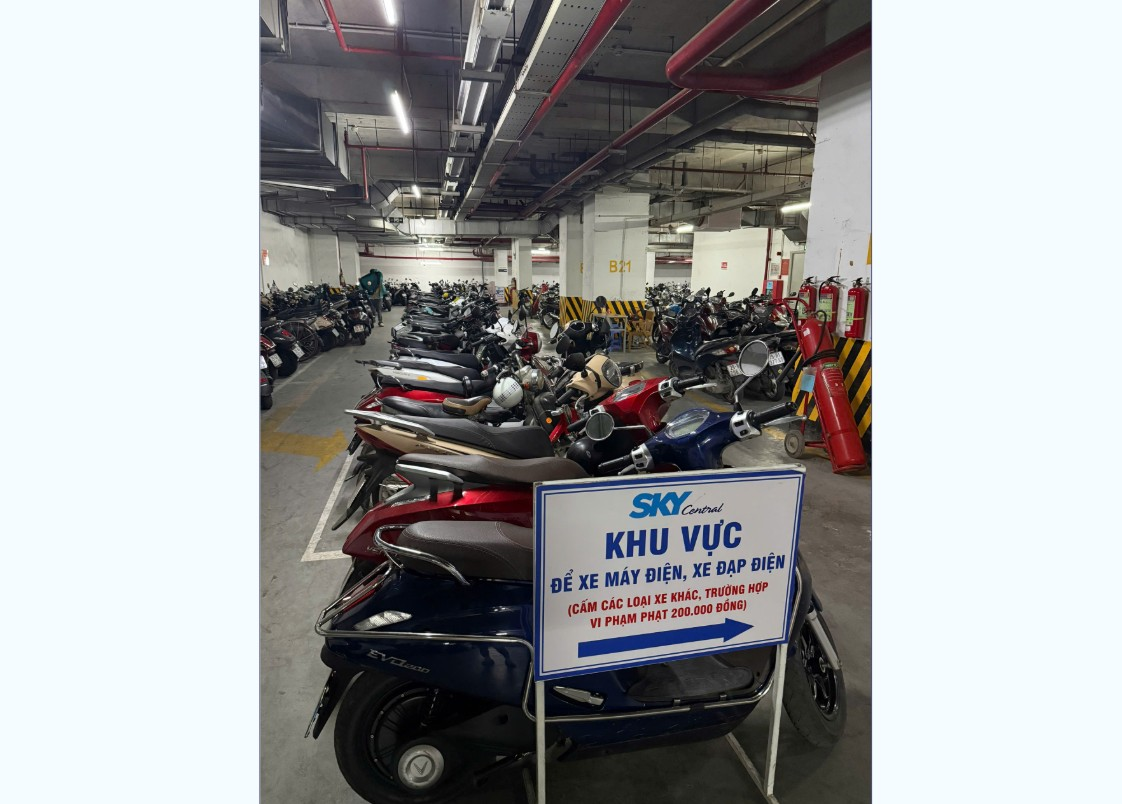 Bố trí khu vực riêng cho xe điện trong chung cư: Cần cơ chế hỗ trợ phù hợp, bảo đảm tính khả thi